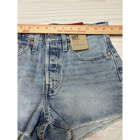 Levi's® Premium 501° HIGH RISE WOMEN'S DENIM SHORTS NWT Size 26 - Picture 7 of 11